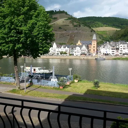 An Der Mosel Apartment Zell