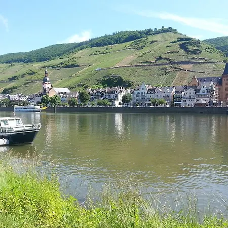 Apartment An Der Mosel Zell