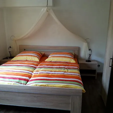 An Der Mosel Apartment Zell